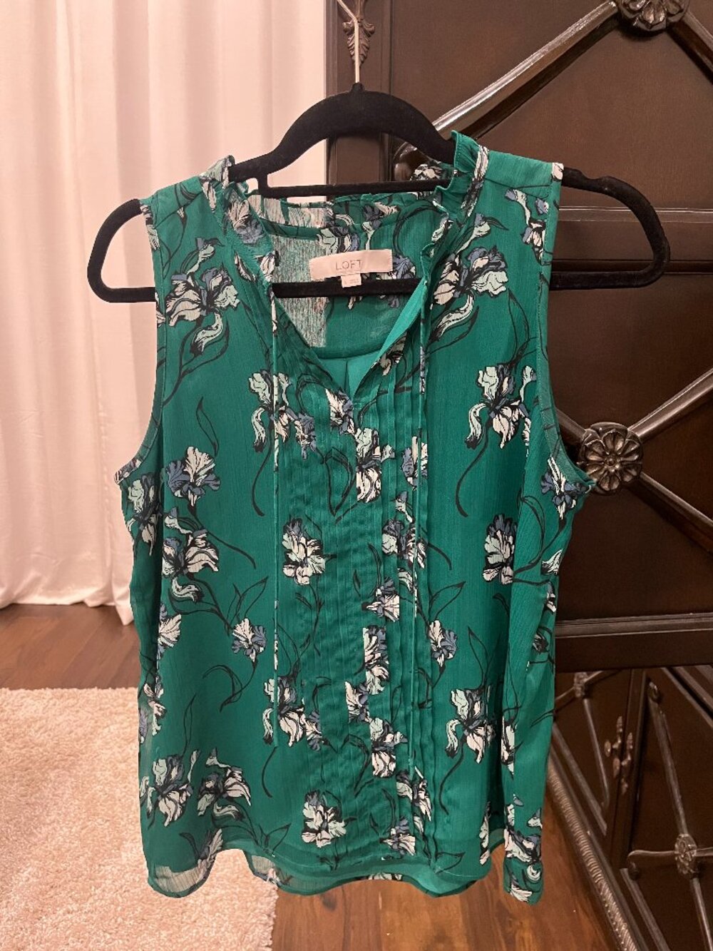 Loft Green Sleeveless Blouse